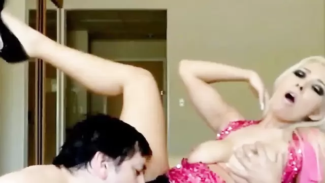 Приласкал языком киску аргентинки и страстно отымел