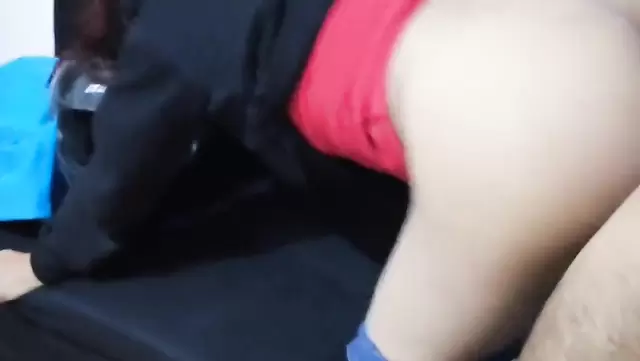 Отодрал раком аргентинскую бабу не раздеваясь